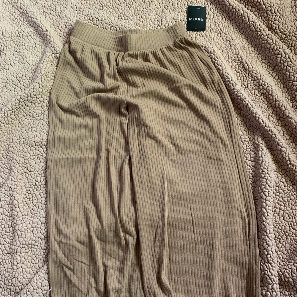 Forever 21 Knitted Ankle Pants